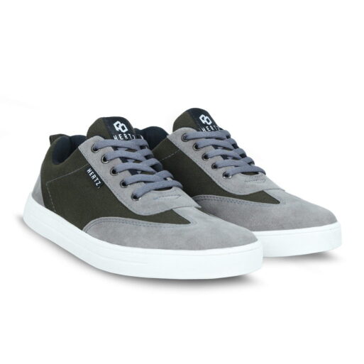 Sneakers Olah Raga Pria H 3247