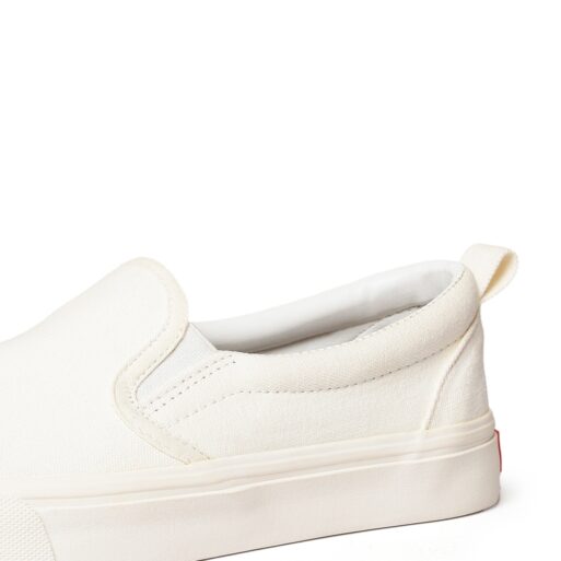 Sepatu Sneakers Pria Vulcanized Footstep Footwear - Diego Full White