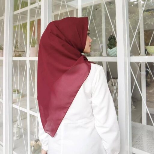 Wardana Hijab Segiempat Polos All size