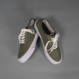 Sepatu Sneakers Johnson Astro