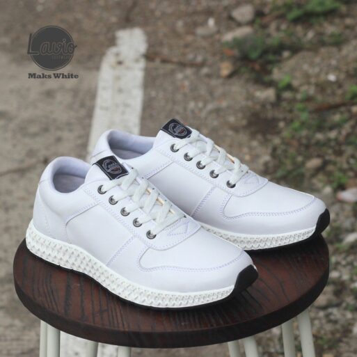 Sepatu Sneakers Casual Maks Lavio