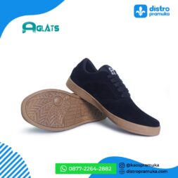 Sepatu Sneakers Kasual Trendy