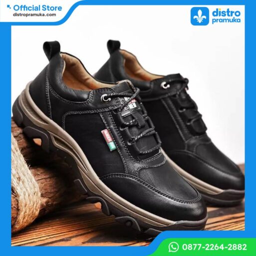 Sepatu Gunung Riding Waterproof